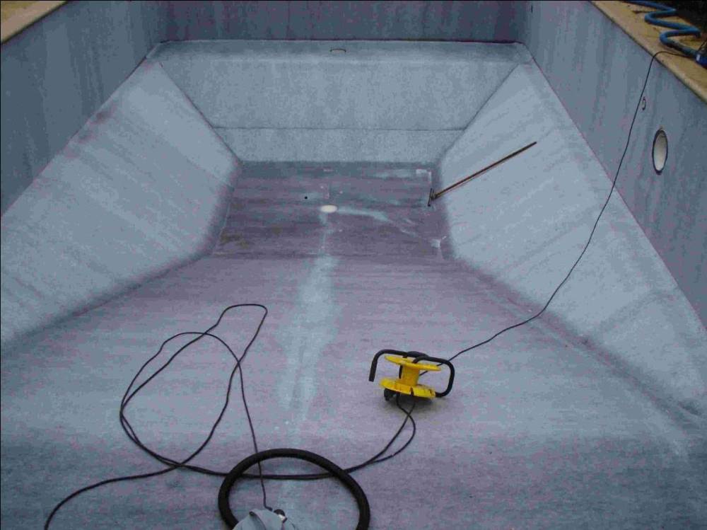 Réalisation d'un nettoyage de piscine